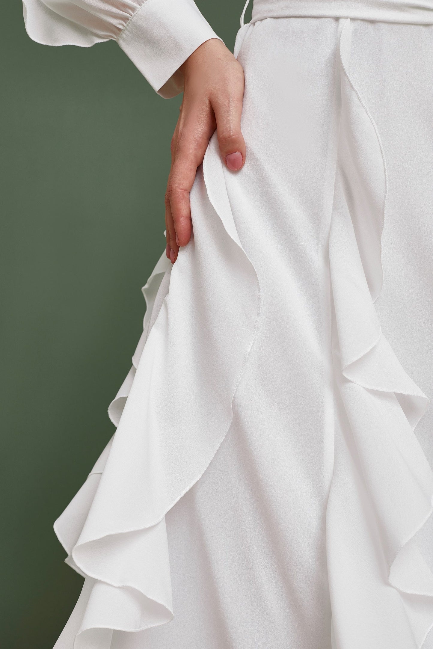 Simple wedding dress, chiffon wedding dress, Buttoned up ankle length with long sleeves and ruffled skirt dress, Gune Sax wedding gown