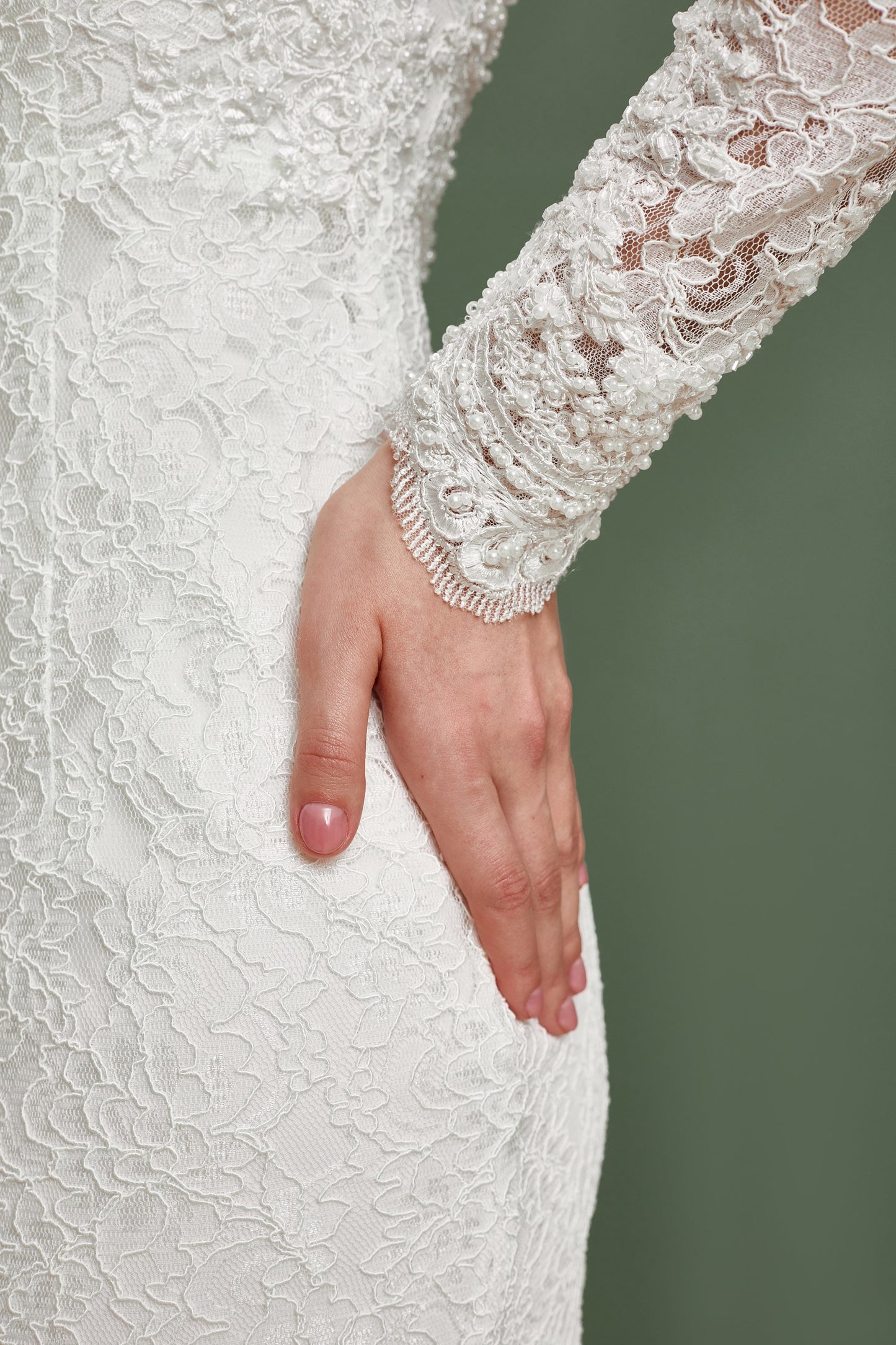 Open back wedding dress with long sleeves and train, Couture wedding dress long sleeves, Mermaid bohemian wedding gown, Classy wedding gown