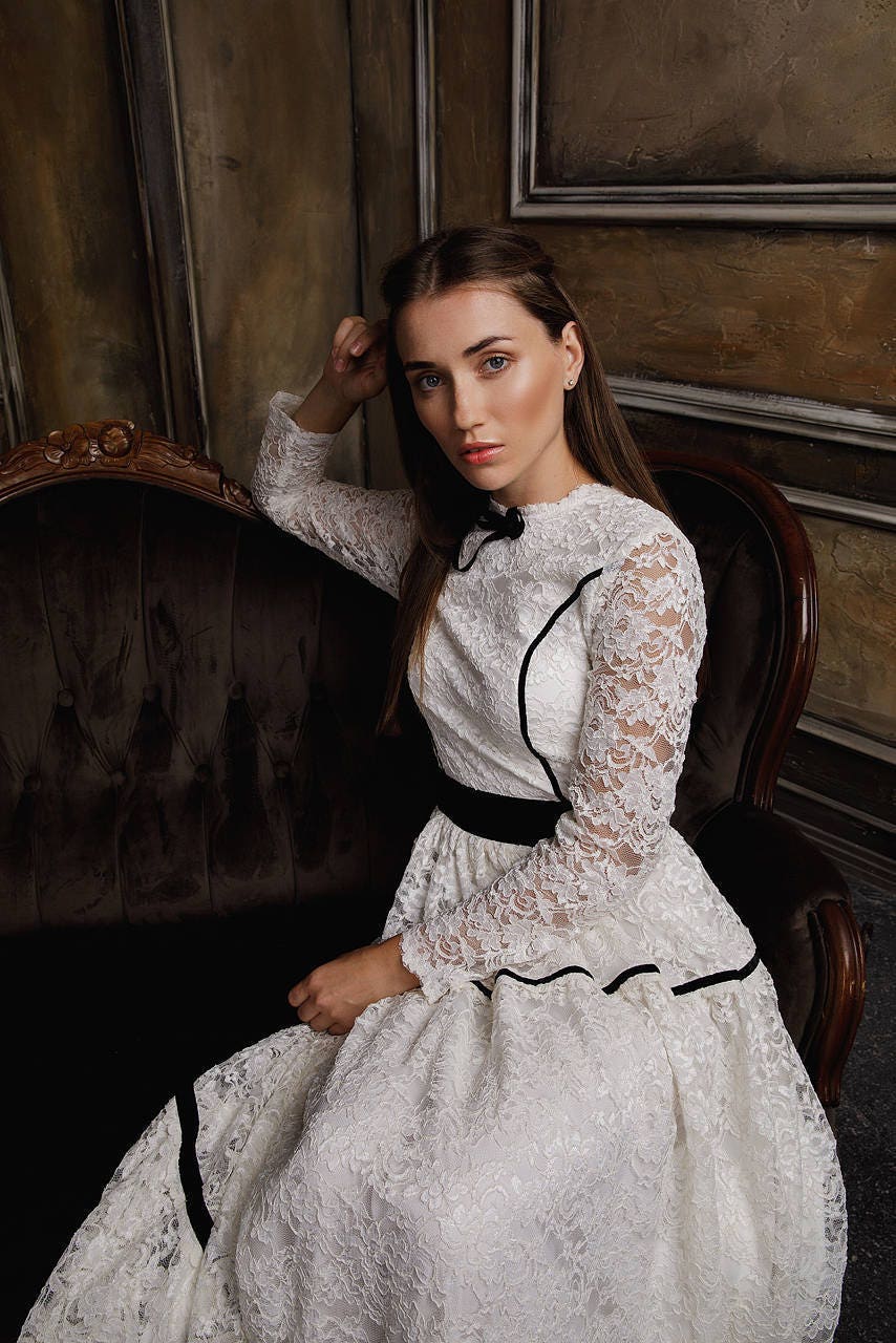 Victorian dress / Long Romantic Occasion Party Floor Length Dress / White Bridesmaid Evening Gown / Boho Fit And Flare Winter Wedding Dress