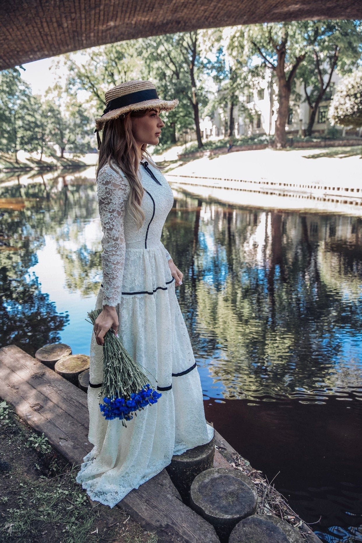 Victorian dress / Long Romantic Occasion Party Floor Length Dress / White Bridesmaid Evening Gown / Boho Fit And Flare Winter Wedding Dress