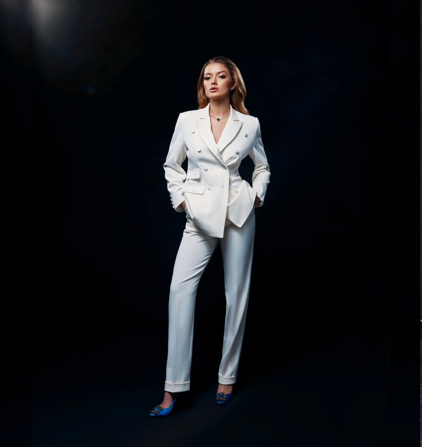 Wedding suit for women. Two pieces set of blazer and trousers. Double breasted jacket and slim fitted trousers. Perfect for minimalist brides.