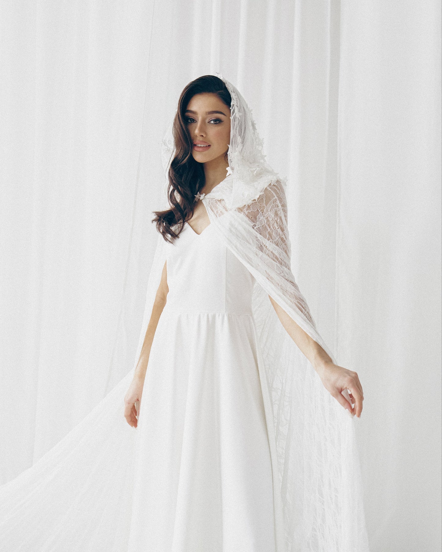 Wedding Cape white and black, Alternative bride wedding separates, lace boho cape, Evening dress Cover, queen prom dress, hooded cape